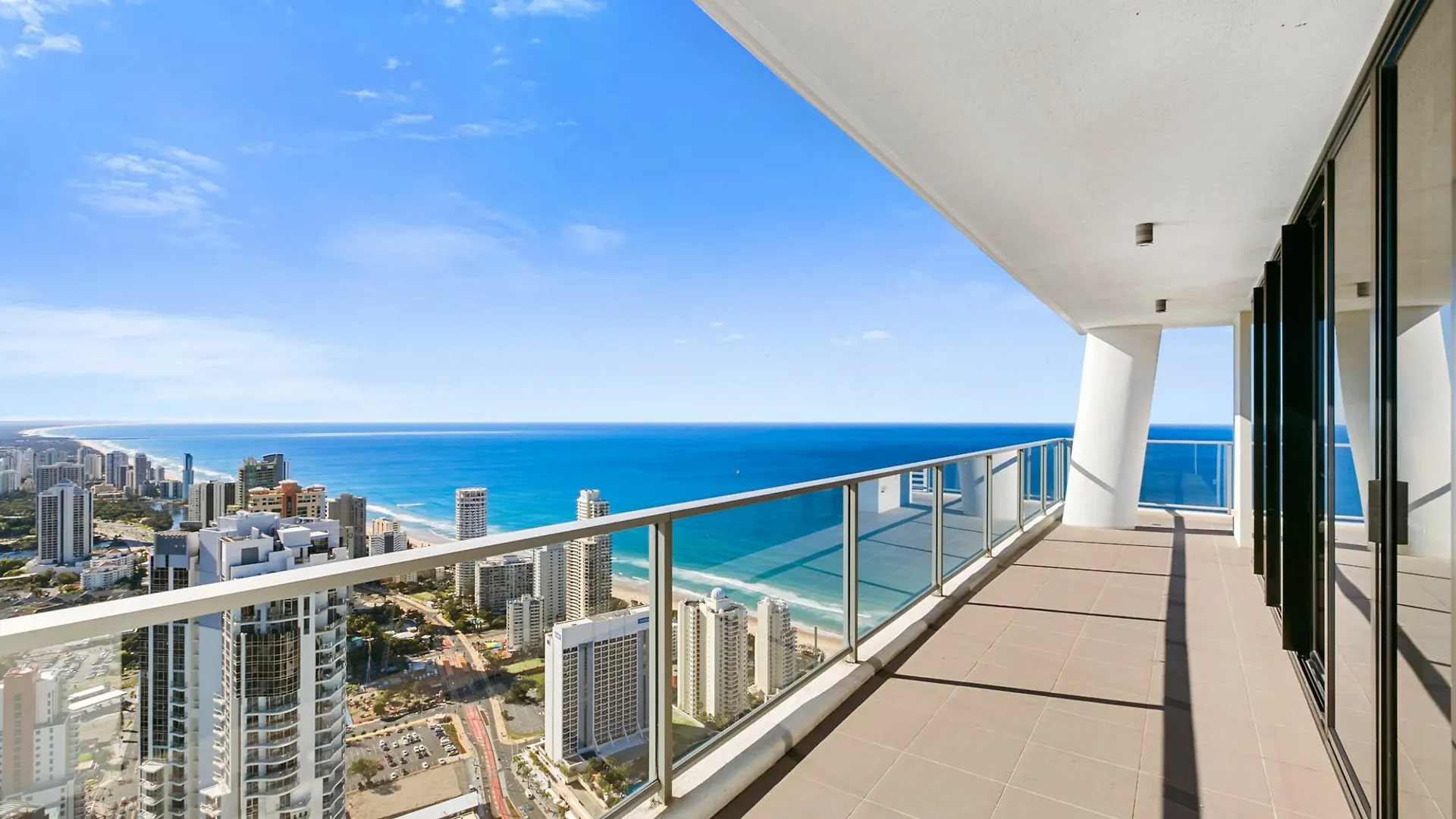 Circle On Cavill - We Accommodate Surfers Paradise Appartamento